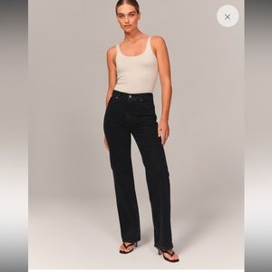 Abercrombie & Fitch 90s Ultra High Rise Relaxed Jeans in Washed Black